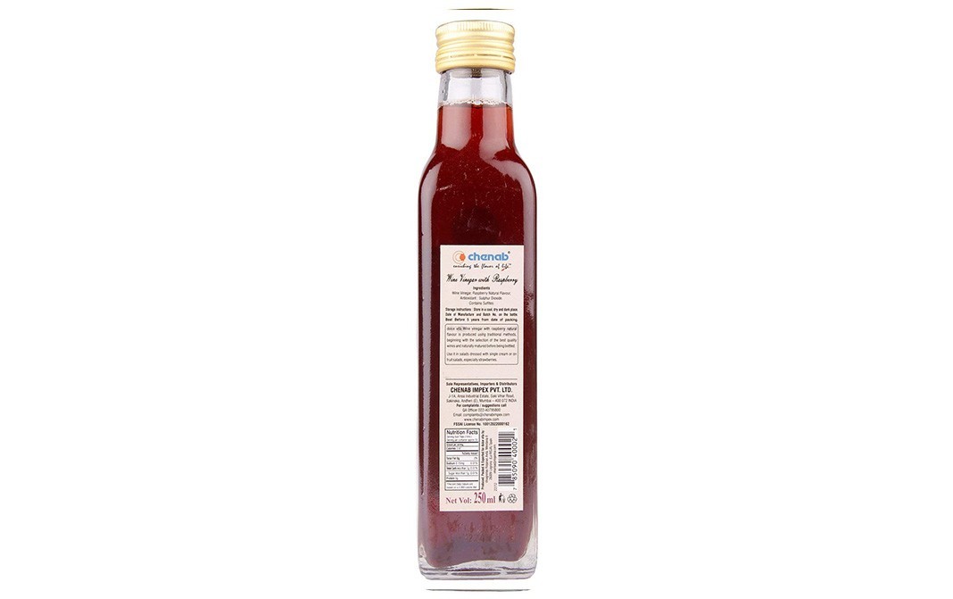 Dolce Vita Wine Vinegar With Raspberry    Glass Bottle  250 millilitre